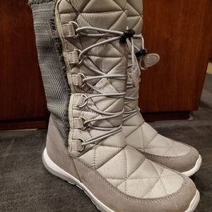 LL Bean snow boots